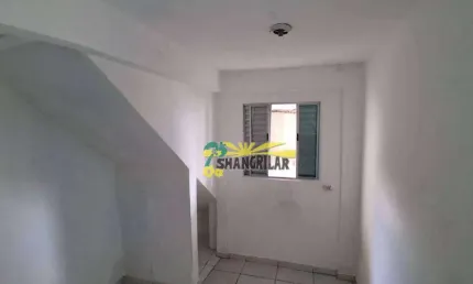 2 casas comerciais com 4 cômodos em baixo e 3 cômodos em cima para alugar, 103 m² por R$ 3.087/mês - Jardim Ruyce - Diadema/SP