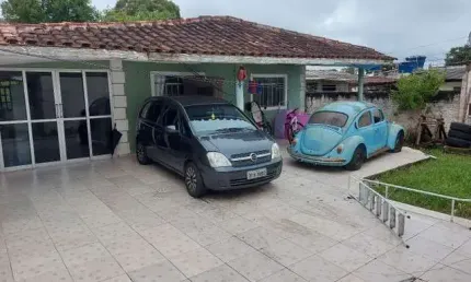 Casa com 2 quartos à venda na Rua Pau-brasil, 63, Jardim Karla, Pinhais