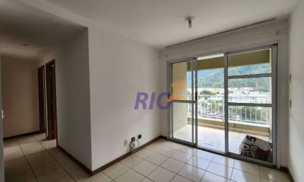 Apartamento com 3 dormitórios à venda, 70 m² por R$ 379.000 - Curicica - Rio de Janeiro/RJ