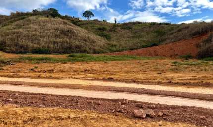 Terreno à venda no Jardins, Santana do Paraíso 