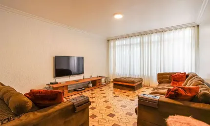 Casa com 3 quartos à venda na Vila Romana, São Paulo 