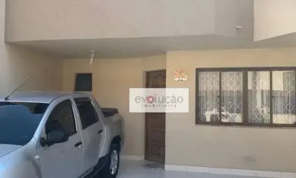 Sobrado com 3 dormitórios à venda, 89 m² - Cajuru - Curitiba/PR