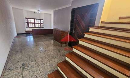Sobrado com 3 dormitórios e 4 vagas à venda, 200 m² por R$ 750.000 - Jardim Triana - São Paulo/SP