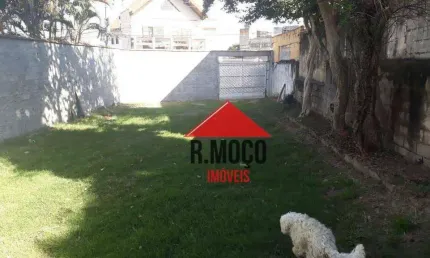 Excelente Terreno - 900 metros do Metrô Guilhermina - Ótimo para construção de Apartamentos