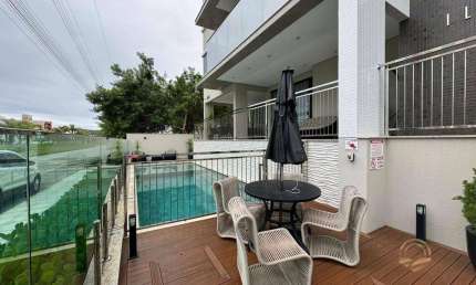 apartamento 2 quartos, Local privilegiado a 450 metros do mar, com fácil acesso ao comércio e eventos locais!
