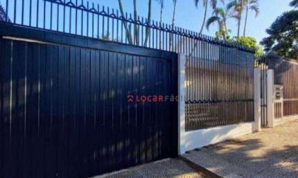 Sobrado de luxo na Zona 05: Conforto, lazer e elegância em um só lugar com 3 dormitórios para alugar, 341 m² por R$ 6.000/mês - Zona 05 - Maringá/PR