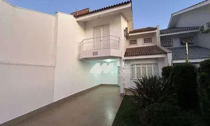 Casa com 3 quartos para alugar na Rua Antônio Valdir Zanutto, 331, Jardim Novo Horizonte, Maringá