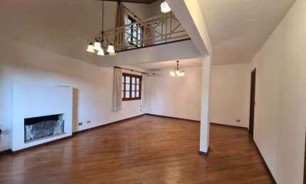 Casa em condomínio fechado com 3 quartos para alugar na Rua Acelino Grande, 110, Santa Felicidade, Curitiba por R$ 6.000