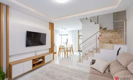Casa em condomínio fechado com 3 quartos à venda na Rua Zonardy Ribas, 246, Boqueirão, Curitiba por R$ 750.000
