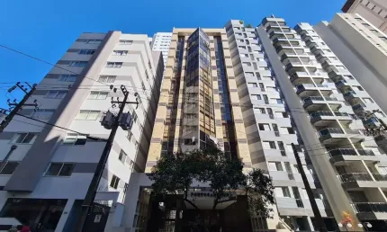 Sala comercial à venda na rua lamenha lins, 266, centro, curitiba por r$ 550.000