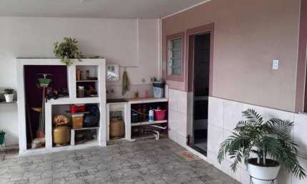 Casa com 2 quartos, 57m², à venda em São João de Meriti, Grande Rio