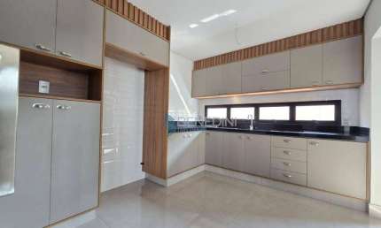 Casa de 274m² com 04 suites a venda em condomínio - Terras de Florença