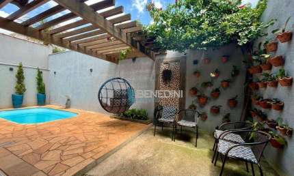 Linda Casa Próxima à USP/HC: 3 Quartos, Piscina e Área Gourmet