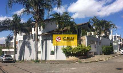 Sobrado com 3 dormitórios, 428 m² - venda por R$ 2.500.000,00 ou aluguel por R$ 13.772,31/mês - Vila Scarpelli - Santo André/SP