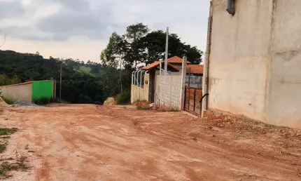 Aproveita oportunida Seu refúgio em meio à natureza espera por você  , Mairinque-SP!
