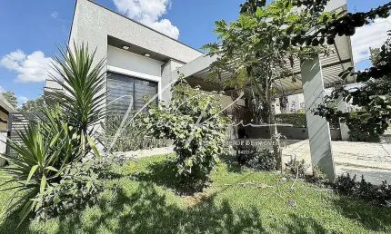 Casa mobiliada com 3 suites no Condomínio Terras de Atibaia I - Atibaia/SP