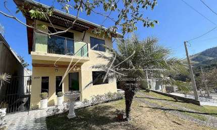 Casa com 3 dormitórios no Condomínio Terras de Atibaia II em Atibaia
