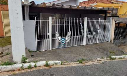 CASA TÉRREA NO LAUZANE COM 03 DORMITÓRIOS E 01 SUÍTE