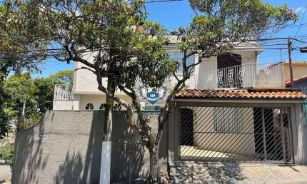 SOBRADO NO TREMEMBÉ COM 04 DORMITÓRIOS SENDO 01 SUÍTE E 03 VAGAS DE GARAGEM