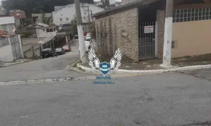 Casa assobradada de esquina na zona sul próximo shopping interlagos 03 dormitóri