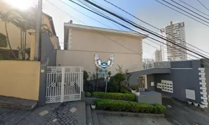 SOBRADO EM CONDOMINIO FECHADO NO LAUZANE PAULISTA  com  02 SUÍTE E 02 VAGAS DE G