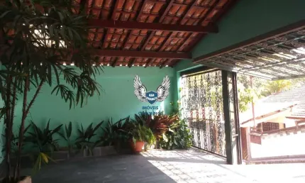 Sobrado na vila amélia  com 4 dormitório sendo 02 suítes e 02 vagas de garagem (