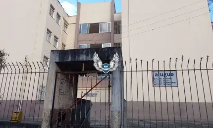 Apartamento para locação de 02 dormitórios e 01 vaga de garagem