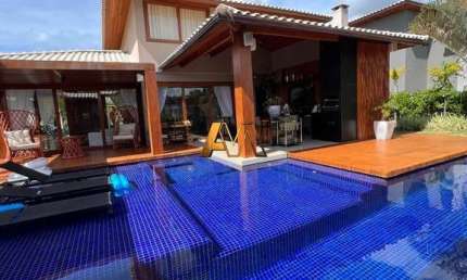 Casa à venda no bairro Praia do Forte - Mata de São João/BA