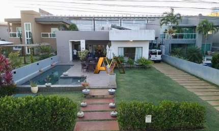 Casa em condomínio fechado com 5 quartos à venda na Avenida Humaitá, 250, Guarajuba, Camaçari