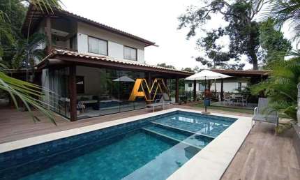 Casa à venda no bairro Praia do Forte - Mata de São João/BA