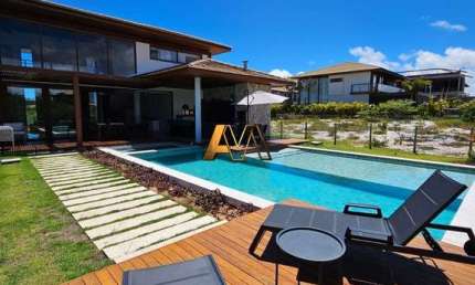 Casa à venda no bairro Praia do Forte - Mata de São João/BA