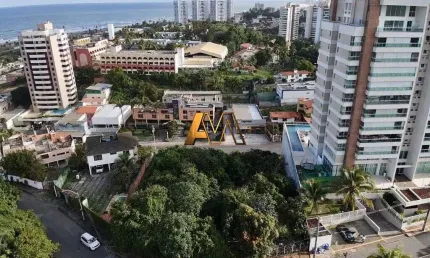 Terreno em condomínio fechado à venda na Rua do Mangalô, 224, Patamares, Salvador