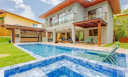 Casa à venda no bairro Praia do Forte - Mata de São João/BA