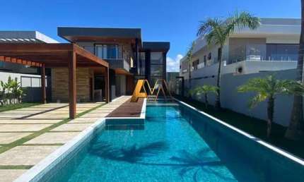 Casa com 5 quartos à venda na Avenida Humaitá, 250, Guarajuba, Camaçari