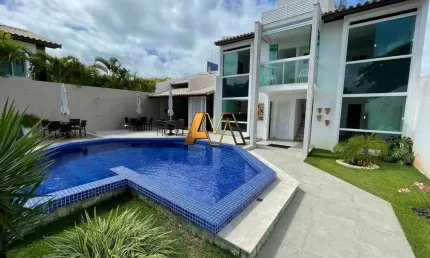 Casa em condomínio fechado com 8 quartos à venda na Rua Alameda Humaitá, 352, Guarajuba, Camaçari