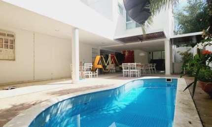 Casa em condomínio fechado com 5 quartos à venda na Residencial Itapuã, 300, Alphaville I, Salvador
