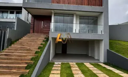 CASA  COM 3 SUÍTES E HIDROMASSAGEM NO ALPHAVILLE LITORAL NORTE II