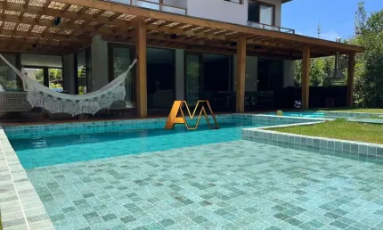 Casa à venda no bairro Praia do Forte - Mata de São João/BA