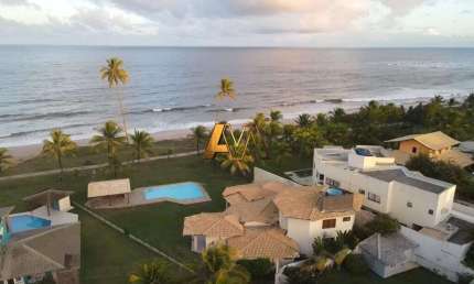 CASA 11/4 SENDO 9 SUÍTES EM GUARAJUBA - PÉ NA AREIA