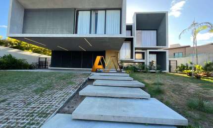 Casa à venda no bairro Busca Vida (Abrantes) - Camaçari/BA