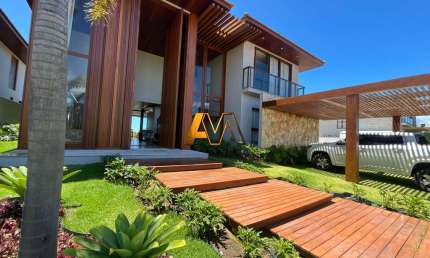 Casa à venda no bairro Praia do Forte - Mata de São João/BA