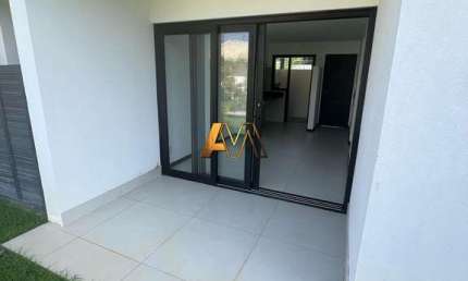 Apartamento à venda no bairro Praia do Forte - Mata de São João/BA