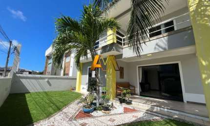 Casa à venda no bairro BURAQUINHO - Lauro de Freitas/BA