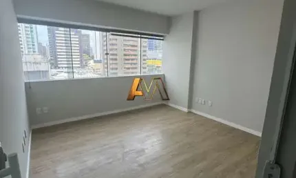 Sala à venda no bairro Caminho das Árvores - Salvador/BA