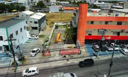 Casa comercial à venda na Avenida Luiz Tarquínio Pontes, 106, Vilas do Atlantico, Lauro de Freitas