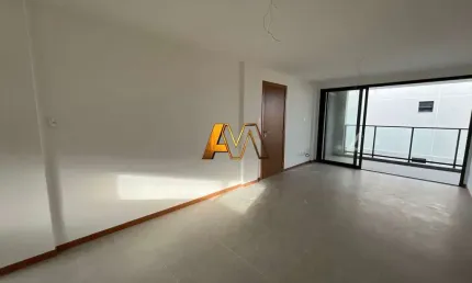 Apartamento à venda no bairro GUARAJUBA - Camaçari/BA