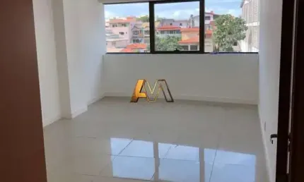 Sala comercial à venda na Avenida Luís Viana Filho, 13223, São Cristóvão, Salvador
