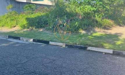 Terreno em condomínio fechado à venda na Barra do Jacuípe, Camaçari 