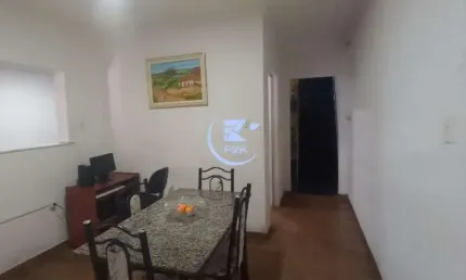 Casa à venda na Vila Vitória, e Mogi das Cruzes, conta com 118m², 2 dormitórios