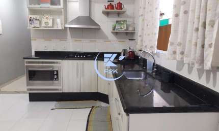 Excelente sobrado à venda em Jordanópolis, 3 quartos sendo 1 suíte, área gourmet